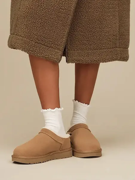 Hovedbilde UGG Classic Micro Chestnut