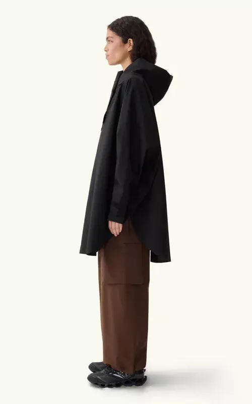 BLÆST Bergen Poncho Black