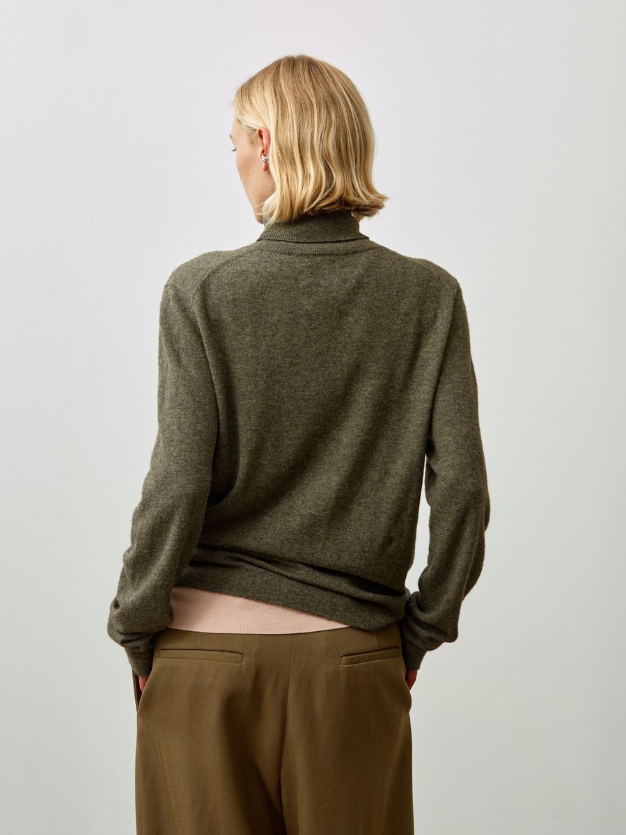 O.A.D. Lav No. 2 w/Turtleneck Green