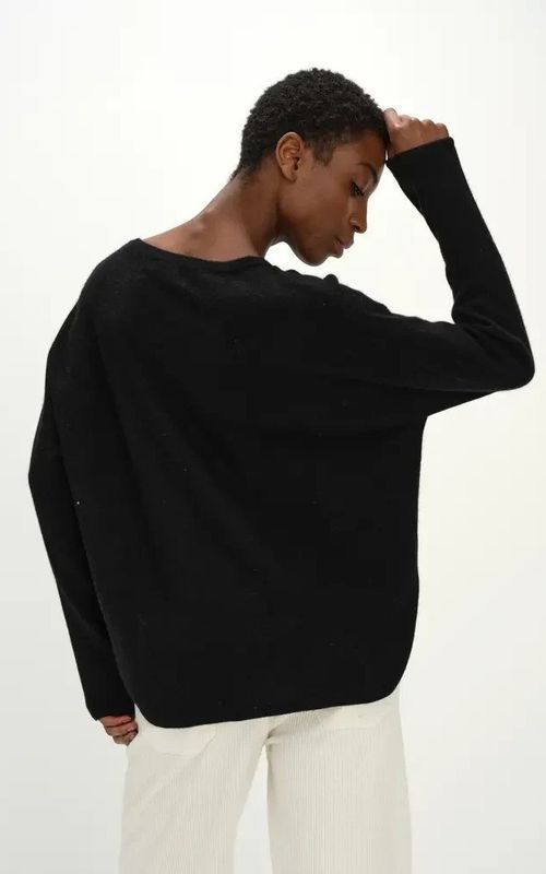 Davida Curved Sweater Black