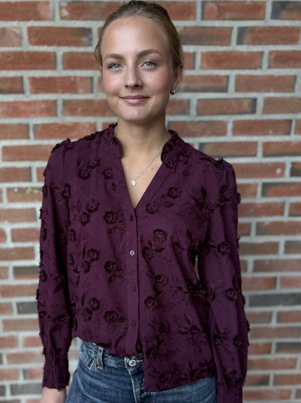 Nümph Lenea Shirt Fig