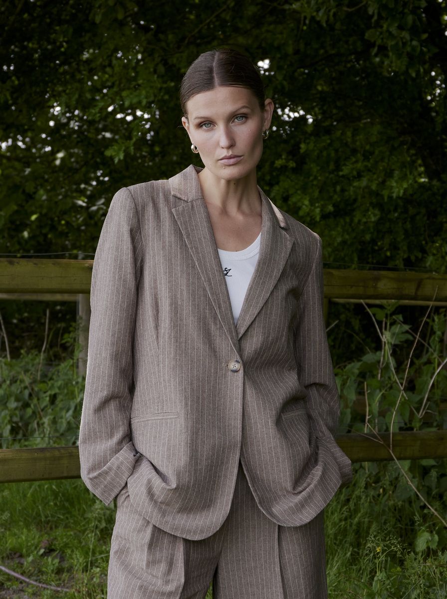 Soaked in Luxury Ginevra Blazer Cappucino Pin Stripe